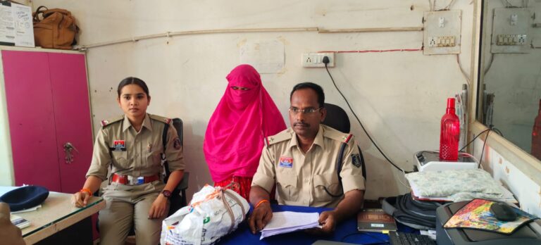 (जगदलपुर) जगदलपुर में नशे पर पुलिस का शिकंजा: 1.566 किलो गांजा के साथ महिला गिरफ्तार, 75 हजार का माल जब्त