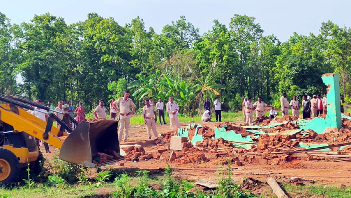 (सूरजपुर) आगामी मानसून को देखते हुए कलेक्टर कार्यालय सूरजपुर में कंट्रोल रूम स्थापित