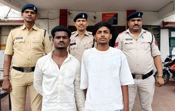 (जांजगीर-चांपा) फल्ली विक्रेता से लूट का 24 घंटे में खुलासा, मुलमुला पुलिस ने तीन दोस्तों को दबोचा