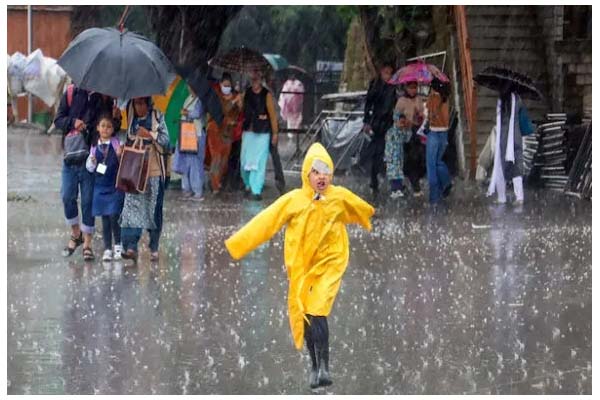 रफ्तार पकड़ रहा मॉनसून, केरल के बाद 4 राज्यों में दस्तक, जानिए आपके राज्य में कब होगी बारिश