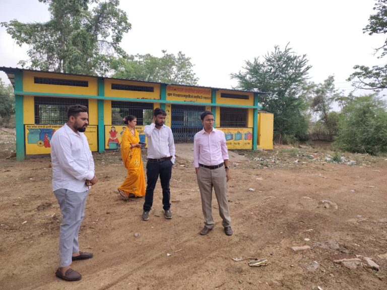 (रायपुर)जिला पंचायत सीईओ ने प्रशिक्षण एवं विकास कार्यों का किया अवलोकन