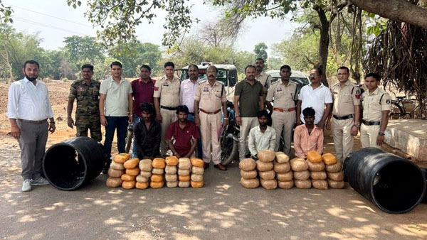 (बालोद) प्लास्टिक के टबों में छिपाकर ले जा रहे थे 36 लाख का गांजा, नाबालिग समेत 5 गिरफ्तार
