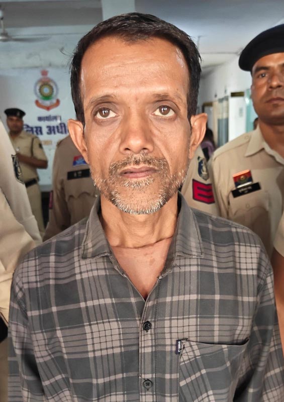 (बलौदाबाजार-कसडोल) खर्वे का ‘साइको किलरÓ गिरफ्तार: चार माह में 8 लोगों को जहर देकर उतारा मौत के घाट, एक हत्या का प्रयास भी उजागर