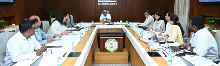 (रायपुर) मुख्य सचिव ने टीबी मुक्त छत्तीसगढ, राष्ट्रीय स्वास्थ्य बाल स्वास्थ्य कार्यक्रम और सुरक्षित मातृत्व अभियान के कार्यों की समीक्षा की
