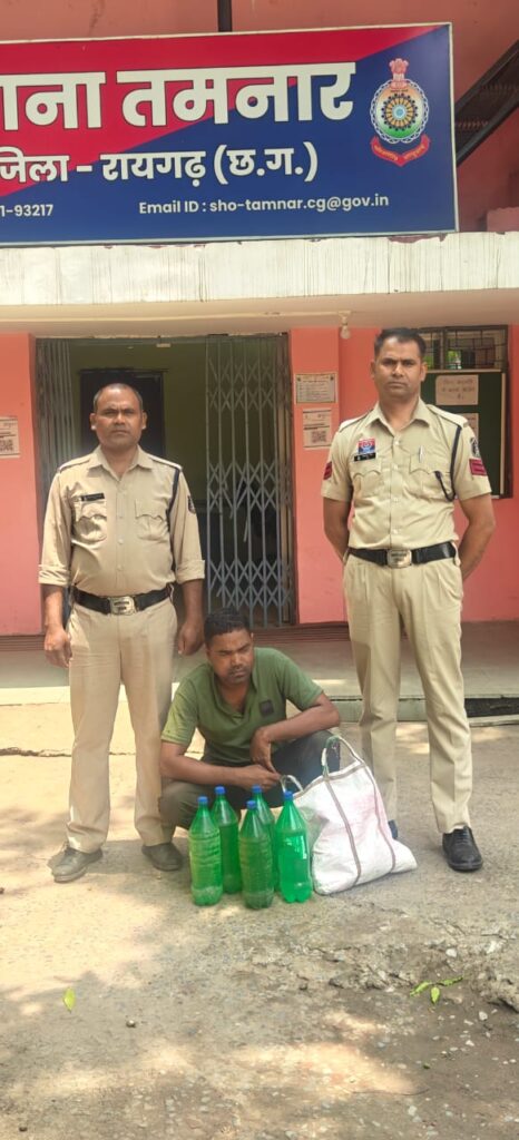 (रायगढ़)ऑपरेशन आघात का असर: रायगढ़ में 74 लीटर अवैध शराब जब्त, 5 आरोपी गिरफ्तार