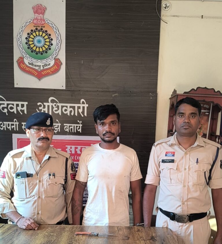 मंदिर और कॉलेज के बीच दहशत फैलाने वाला आरोपी चढ़ा पुलिस के हत्थे