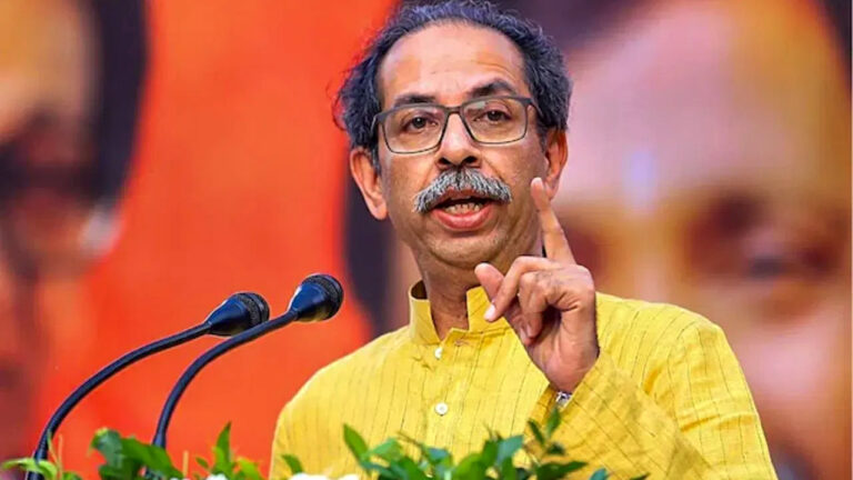 उद्धव ठाकरे की शिवसेना ने अनुपस्थित सांसदों को भेजा कारण बताओ नोटिस, धमकी भी दी