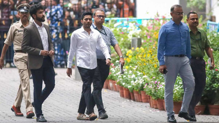 फर्जी हस्ताक्षर मामला: अभिषेक बनर्जी फिर सीआईडी के सामने पेश हुए, पूछताछ जारी