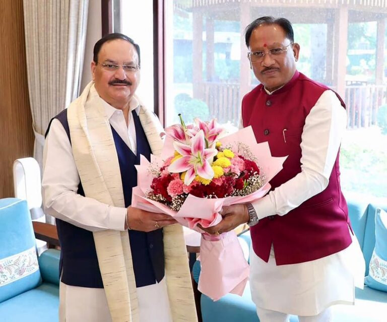 केंद्रीय स्वास्थ्य मंत्री जेपी नड्डा से मिले मुख्यमंत्री विष्णुदेव साय, स्वास्थ्य सेवाओं और किसानों के लिए खाद-बीज उपलब्धता पर हुई विस्तृत चर्चा