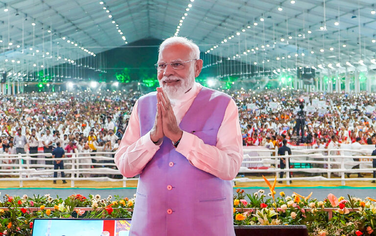आज इतिहास रचेंगे मोदी: नेहरू को पीछे छोड़ सबसे लंबे समय तक रहने वाले प्रधानमंत्री बनेंगे