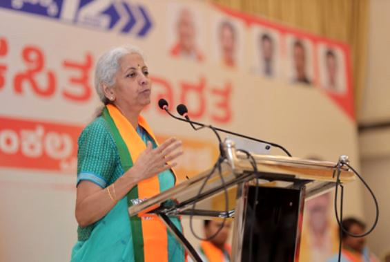 पश्चिम एशिया में तनाव के बीच आगे बढ़ रहा भारत, विकास दर दुनिया में सबसे तेज: वित्त मंत्री निर्मला सीतारमण