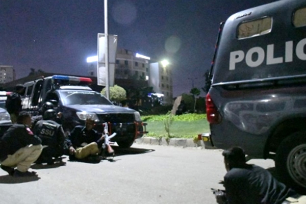 पाकिस्तान के बन्नू में हथियारबंद हमलावरों का कहर, दो पुलिसकर्मियों की गोली मारकर हत्या