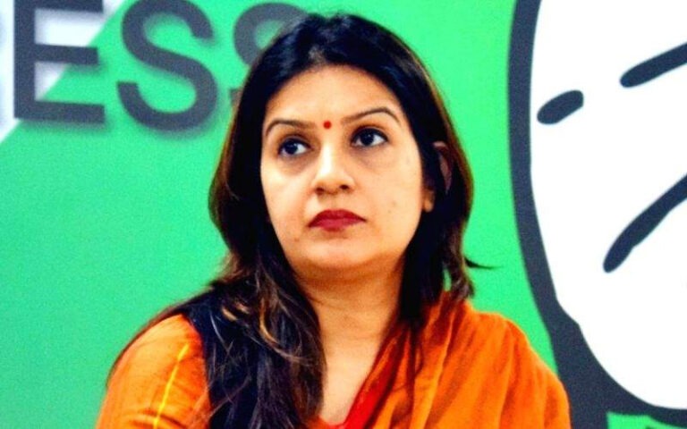 ऑपरेशन टाइगर नहीं, ऑपरेशन गद्दारी… प्रियंका चतुर्वेदी ने सांसदों की खरीद-फरोख्त के आरोपों पर साधा निशाना