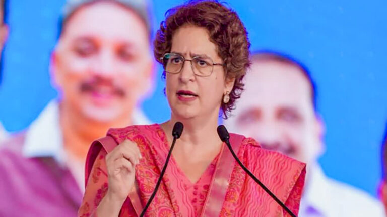 ओमान के तट पर भारतीय नाविकों के मारे पर प्रियंका गांधी ने मोदी सरकार पर निशाना साधा
