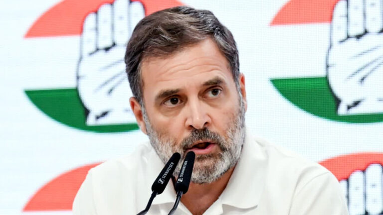 भारतीय नाविकों की मौत पर राहुल गांधी बोले- समझौता कर चुके प्रधानमंत्री एक शब्द नहीं बोले