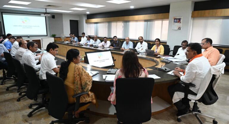 (रायपुर) उप मुख्यमंत्री विजय शर्मा ने नक्सल प्रभावित जिलों में विकास और पुनर्वास कार्यों में तेजी लाने के दिए निर्देश
