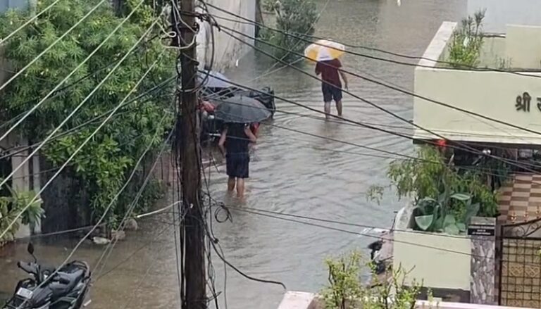 (बिलासपुर) मूसलाधार बारिश से जनजीवन अस्त-व्यस्त, कई इलाकों में जलभराव, घरों में घुसा पानी