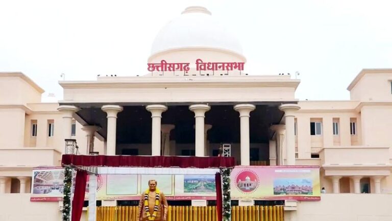 (बिलासपुर) भंवरपुर नकल कांड पर हाईकोर्ट सख्त, छात्रा के स्टिंग ऑपरेशन को बनाया जनहित याचिका का आधार