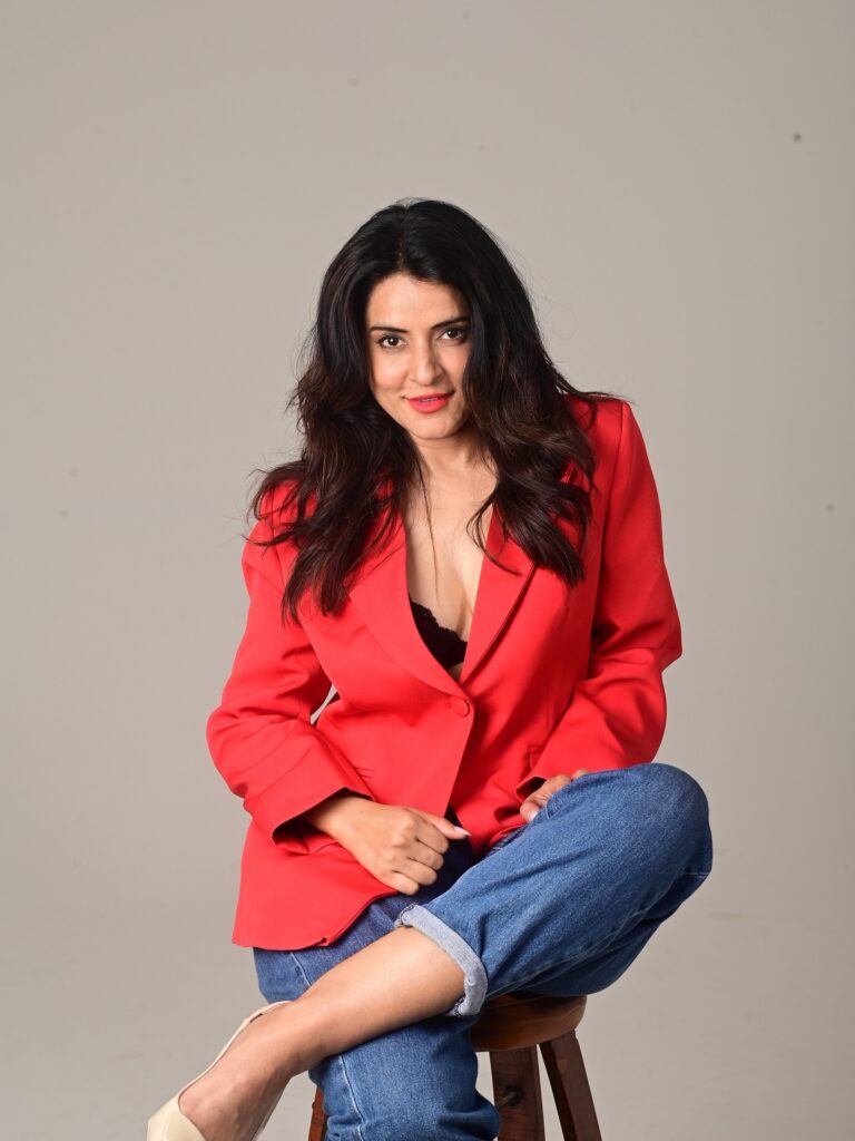 इंटीमेट सीन सिर्फ काम का हिस्सा, निजी जिंदगी से नहीं जोडऩा चाहिए: सिंपल कौल