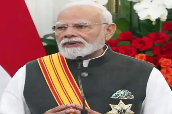 PM मोदी को मिला इंडोनेशिया का सर्वोच्च सम्मान, ब्रह्मोस-अस्त्र मिसाइल डील पर मुहर से चीन भी सन्न