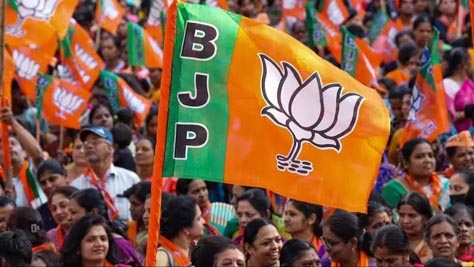 (खैरागढ़) खैरागढ़ क्षेत्र में 10 कांग्रेसी कार्यकर्ता बीजेपी में हुए शामिल