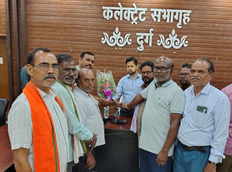 (दुर्ग)ग्रामीणों की मांगें हुई पूरी, थनौद के किसानों ने जताया आभार