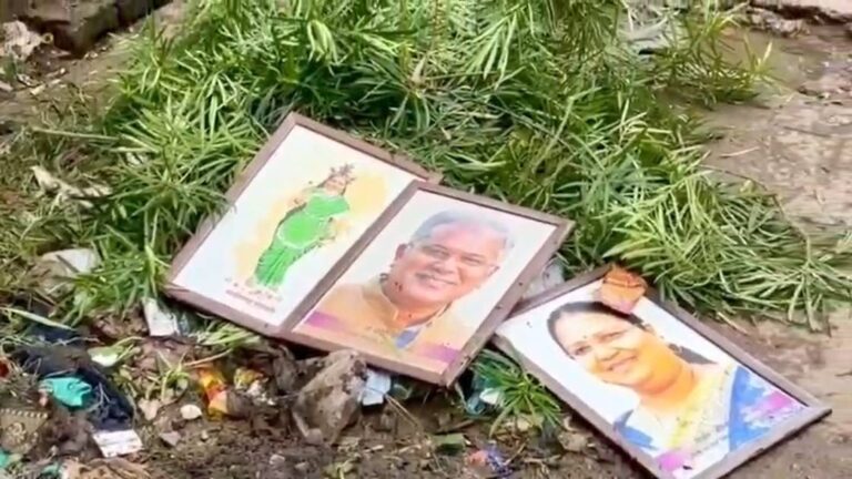 (लोरमी)लोरमी में कचरे में मिले तैलचित्रों पर सियासत तेज, कांग्रेस ने स्नढ्ढक्र की मांग, आंदोलन की चेतावनी