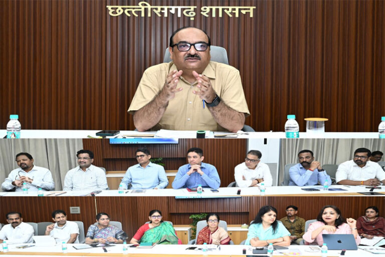 (रायपुर) मुख्य सचिव ने सचिवों की ली उच्च स्तरीय बैठक