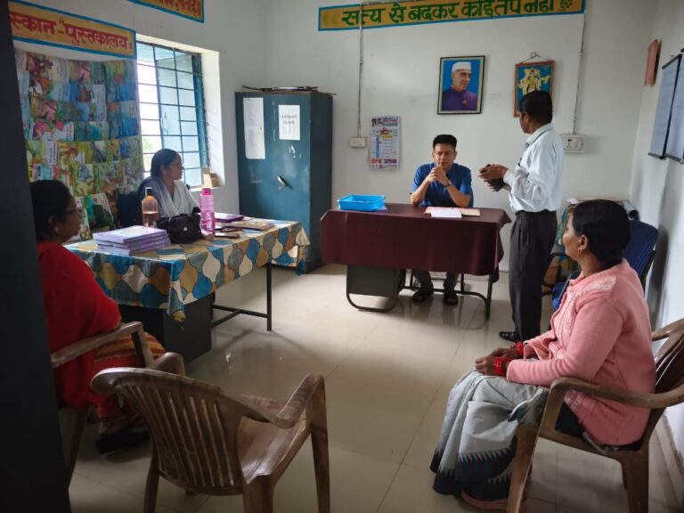 (बीजापुर)शालाओं में शिक्षा व्यवस्था पर डीईओ की सख्ती, औचक निरीक्षण में दिए सुधार के निर्देश