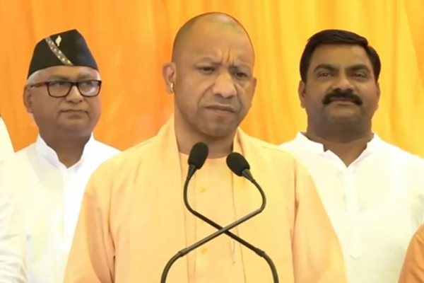 देश की एकता से समझौता करने वालों को इतिहास ने नकारा : सीएम योगी