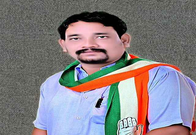 (धमतरी/ नगरी) तहसील कार्यालय नगरी में जनता बेहाल, सुविधाएं बदहाल – मनोज साक्षी