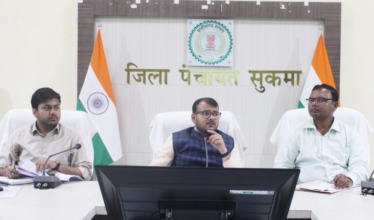 (सुकमा)एक्शन मोड में कलेक्टर: ‘स्कूल जतन से लेकर ‘आजीविका तक