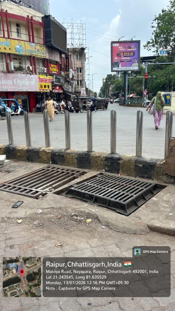 (रायपुर) जनशिकायत पर नगर निगम की त्वरित कार्रवाई, जयस्तंभ चौक के खुले नाले का चैंबर ढंककर किया सुरक्षित
