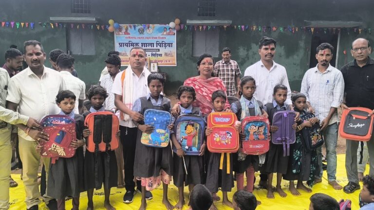 (बीजापुर)आतंक के साए से निकली नई सुबह: 21 साल बाद पीडिया में फिर गूंजी स्कूल की घंटी, 539 बच्चों को मिला शिक्षा का अधिकार