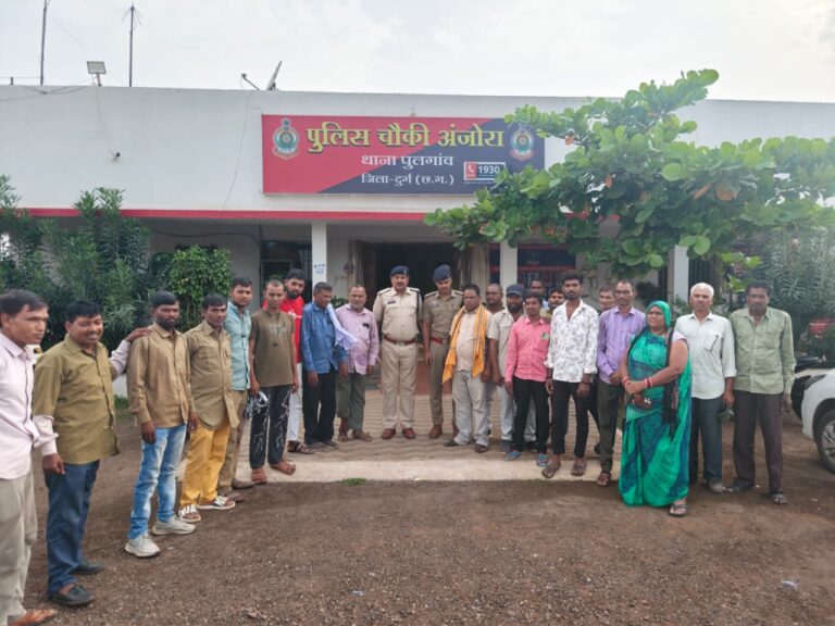 (दुर्ग) ऑटो और ई-रिक्शा चालकों को दुर्ग पुलिस ने किया जागरूक, साइबर सुरक्षा से लेकर यातायात नियमों तक दिए अहम सुझाव