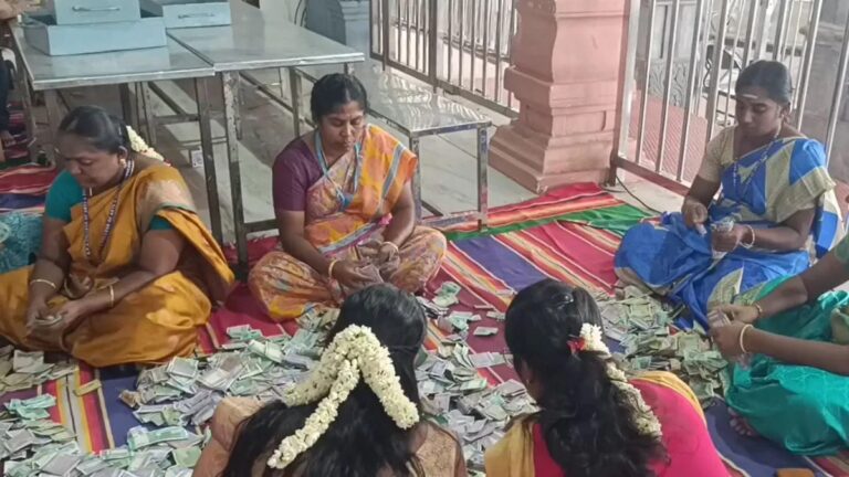 चढ़ावे के मामले में श्री दंडायुथापाणी स्वामी मंदिर ने तोड़ा अपना ही रिकॉर्ड, कैश, सोना-चांदी और विदेशी मुद्रा के रूप में खूब मिला दान