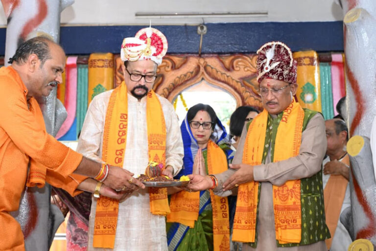 (रायपुर) रायपुर में भगवान जगन्नाथ की भव्य रथयात्रा, राज्यपाल और मुख्यमंत्री ने निभाई ‘छेरा-पहरा’ की परंपरा