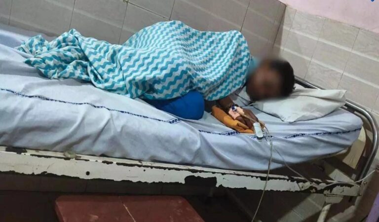 (दुर्ग) दुर्ग के स्कूल में बड़ा हादसा : चॉकलेट बताकर छात्रों को खिलाई प्रतिबंधित दवा, 8 बच्चे बीमार; एक आईसीयू में भर्ती