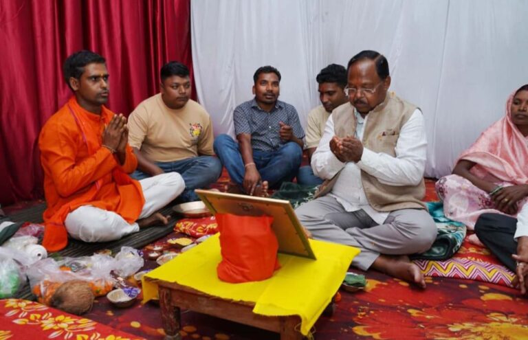 (रायपुर) धरती आबा अभियान : मंत्री नेताम ने 8 करोड़ से अधिक रुपये की विकास परियोजनाओं का किया गया शिलान्यास