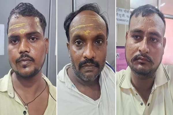 काशी विश्वनाथ मंदिर में पीएसी जवान की कार्बाइन से चली गोली, 3 श्रद्धालु घायल; मची अफरा-तफरी