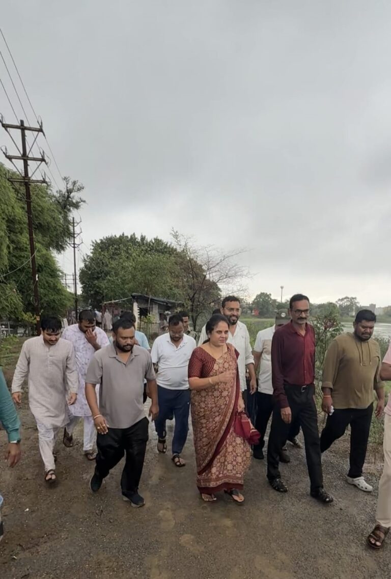(रायपुर)भारी बारिश के बाद मैदान में उतरीं महापौर मीनल चौबे, जलभराव वाले इलाकों में 24 घंटे राहत कार्य के निर्देश