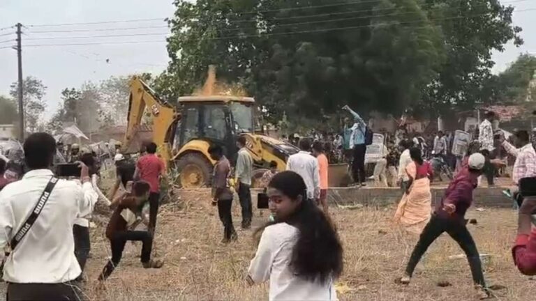 (रायपुर) नकटी गांव विवाद : अतिक्रमण हटाने के विरोध पर अज्ञात ग्रामीणों के खिलाफ एफआईआर, पुलिस ने शुरू की जांच