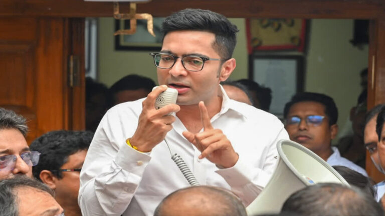 (कोलकाता)तृणमूल में बागी व अवसरवादी नेताओं की वापसी नहीं हो:अभिषेक बनर्जी