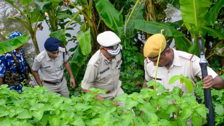 बारुईपुर रेप-मर्डर: प्रभास मंडल पुलिस एनकाउंटर में मारा गया, मां बोली-उसे अपने कर्मों की सजा मिली