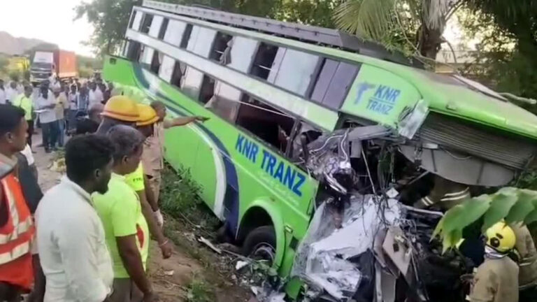 तमिलनाडु में भीषण सड़क हादसा: मदुरै में हाईवे पर दो बसों की टक्कर, 6 की मौत, 41 घायल