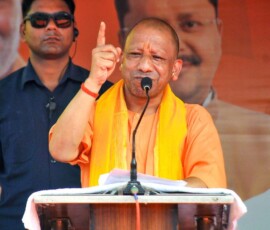 पश्चिम बंगाल विधानसभा चुनावों से पहले, हावड़ा ज़िले में उत्तर प्रदेश के मुख्यमंत्री योगी आदित्यनाथ ने उदय नारायणपुर विधानसभा क्षेत्र से भाजपा उम्मीदवार प्रभाकर पंडित के समर्थन में एक जनसभा को संबोधित किया।