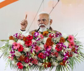 प्रधानमंत्री नरेंद्र मोदी ने उत्तर प्रदेश के मेरठ में कई प्रोजेक्ट्स के उद्घाटन और राष्ट्र को समर्पित कार्यक्रम को संबोधित किया.